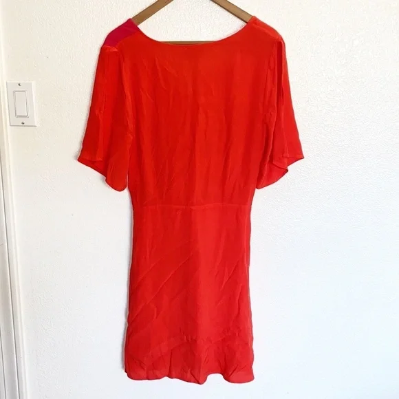 Skies Are Blue Red Orange Colorblock Tie Front Short Sleeve V Neck Mini Dress - Picture 12 of 12